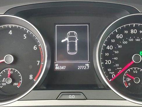 Used 2015 Volkswagen Golf S FWD image 24