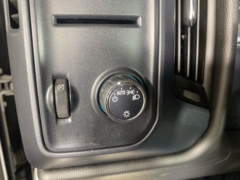 Used 2018 GMC Sierra 1500 2WD Regular Cab image 19