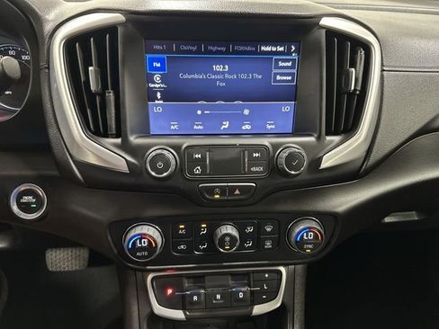 Used 2023 GMC Terrain SLT AWD/4WD image 34