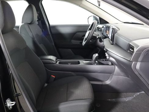 Used 2025 Nissan Kicks S FWD image 18