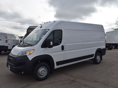 New 2026 RAM ProMaster 2500 w/ Convenience Group FWD image 16