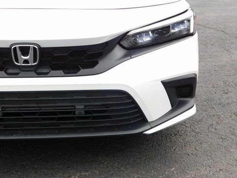 Used 2024 Honda Civic LX image 9