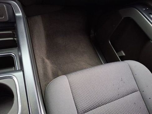 Used 2018 Chevrolet Silverado 1500 LT w/ All Star Edition image 28