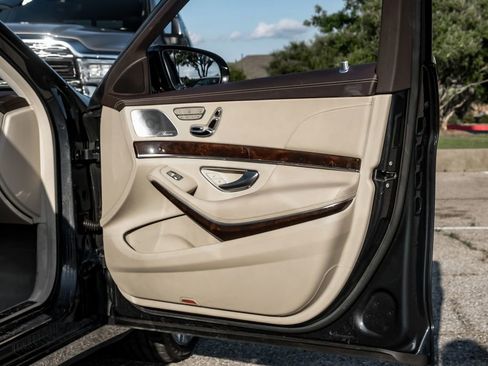 Used 2019 Mercedes-Benz S 560 Sedan image 53