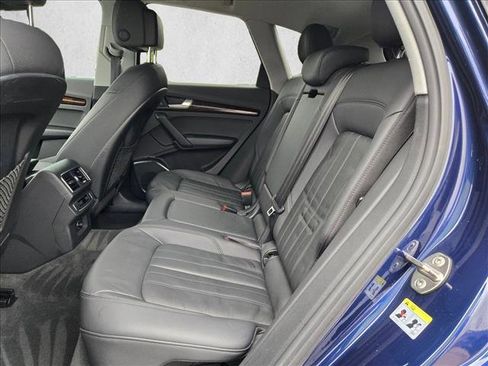 Used 2019 Audi Q5 Premium image 18