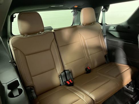 Used 2021 Chevrolet Tahoe High Country w/ Premium Package image 10