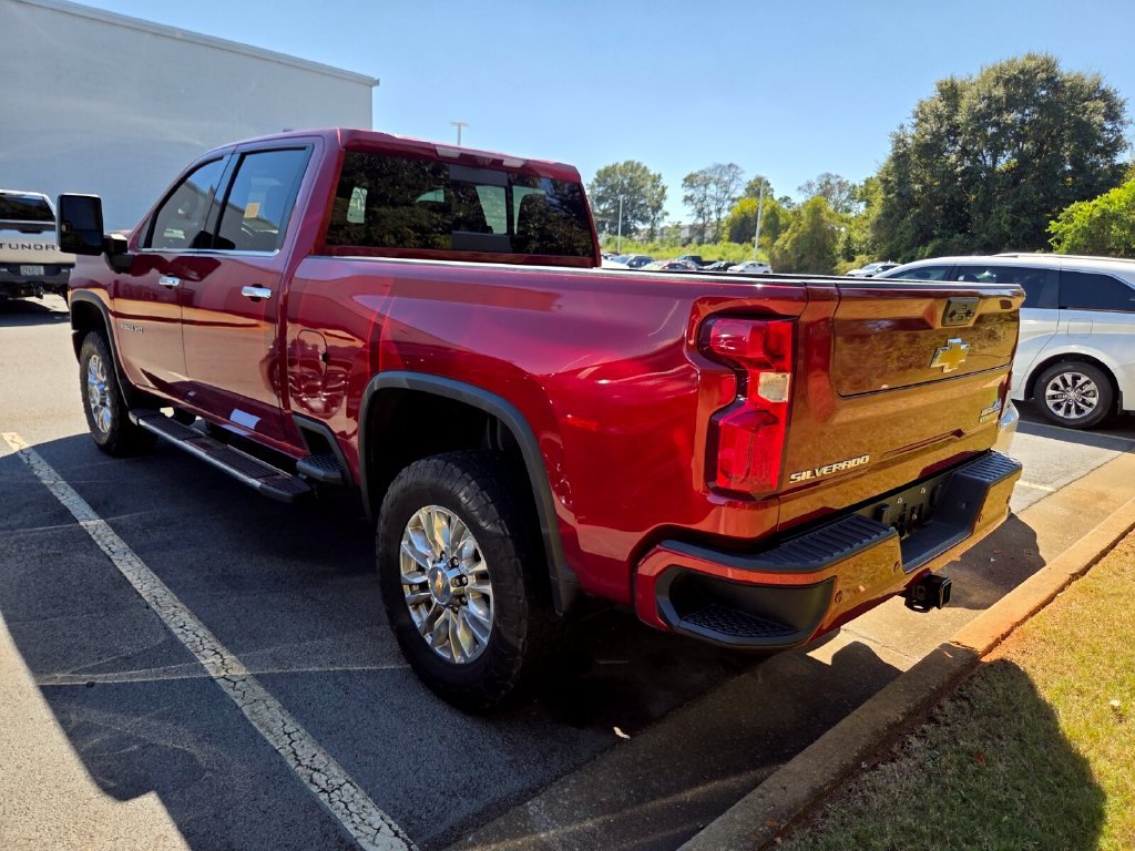 Used 2022 Chevrolet Silverado 2500 High Country w/ Z71 Off-Road Package AWD/4WD image 9