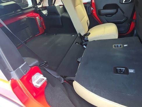 Used 2018 Jeep Wrangler Unlimited Sport S AWD/4WD image 16