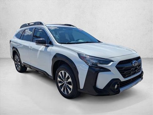 Used 2023 Subaru Outback Limited AWD/4WD image 3