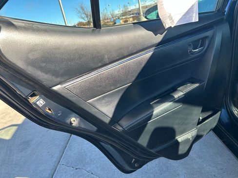 Used 2018 Toyota Corolla SE image 25