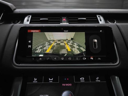 Used 2018 Land Rover Range Rover Sport SE AWD/4WD image 28