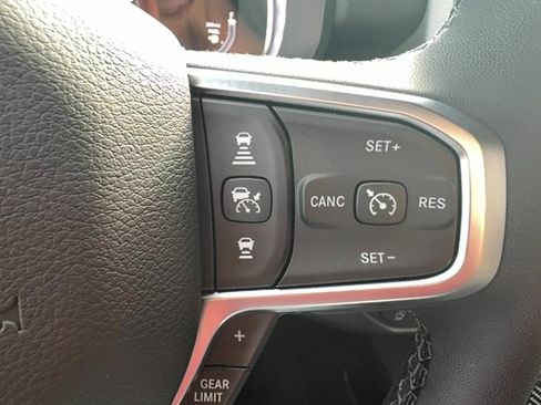 Used 2025 RAM 1500 Big Horn AWD/4WD image 13