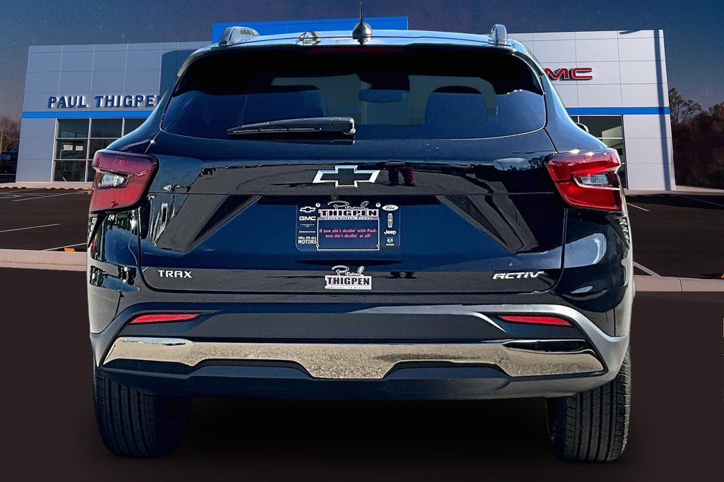 New 2026 Chevrolet Trax ACTIV w/ Driver Confidence Package FWD image 5