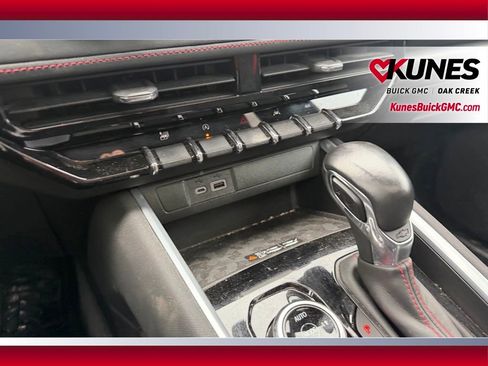 Used 2023 Chevrolet Colorado Z71 w/ Z71 Convenience Package 2 AWD/4WD image 15