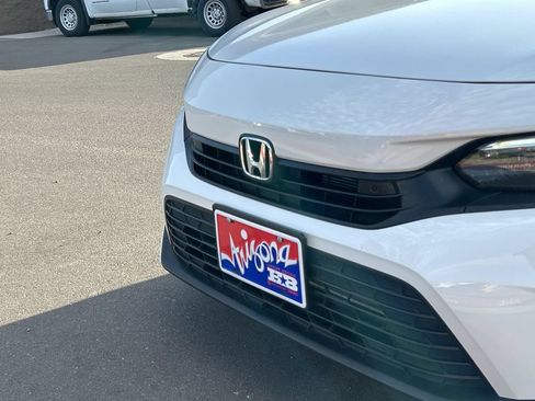 Used 2022 Honda Civic Touring image 32