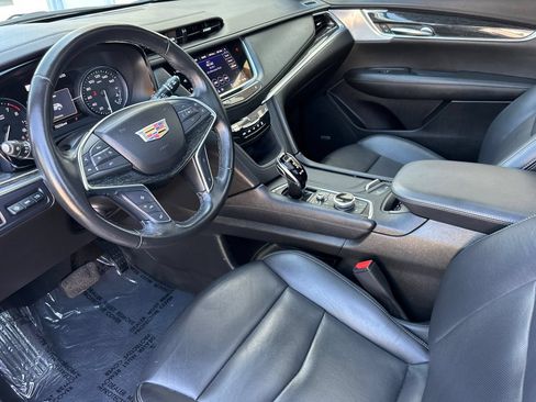 Used 2023 Cadillac XT5 Premium Luxury w/ Technology Package FWD image 10