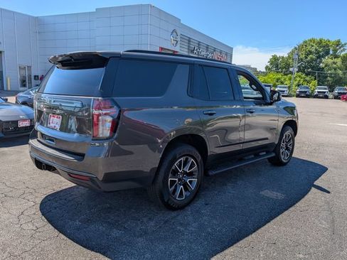 Used 2021 Chevrolet Tahoe Z71 w/ Z71 Signature Package AWD/4WD image 3