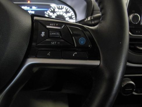 Used 2020 Nissan Altima 2.5 SV image 5