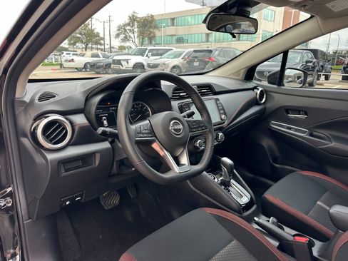 Used 2025 Nissan Versa SR w/ Trunk Package image 8