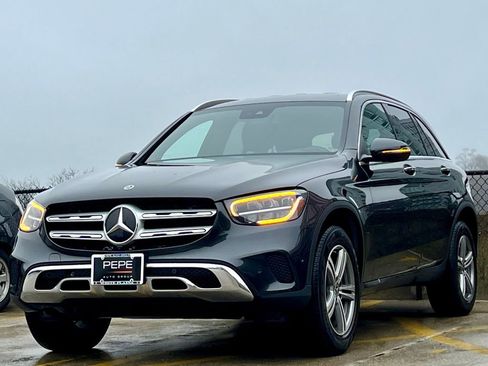 Used 2022 Mercedes-Benz GLC 300 4MATIC image 3