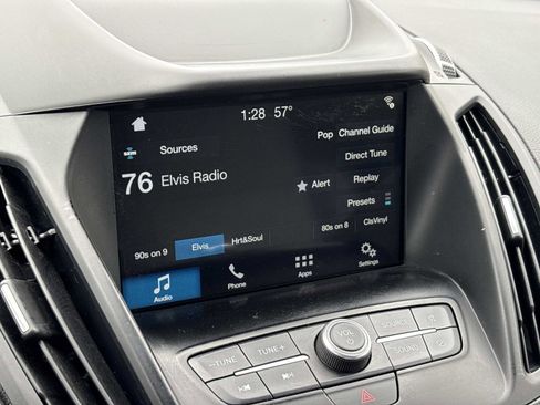 Used 2019 Ford Escape SE image 22