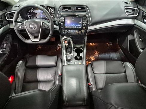 Used 2017 Nissan Maxima 3.5 SV w/ Dynamic Package FWD image 18