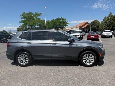 Used 2019 Volkswagen Tiguan SE w/ 3rd Row Seat Package AWD/4WD image 5
