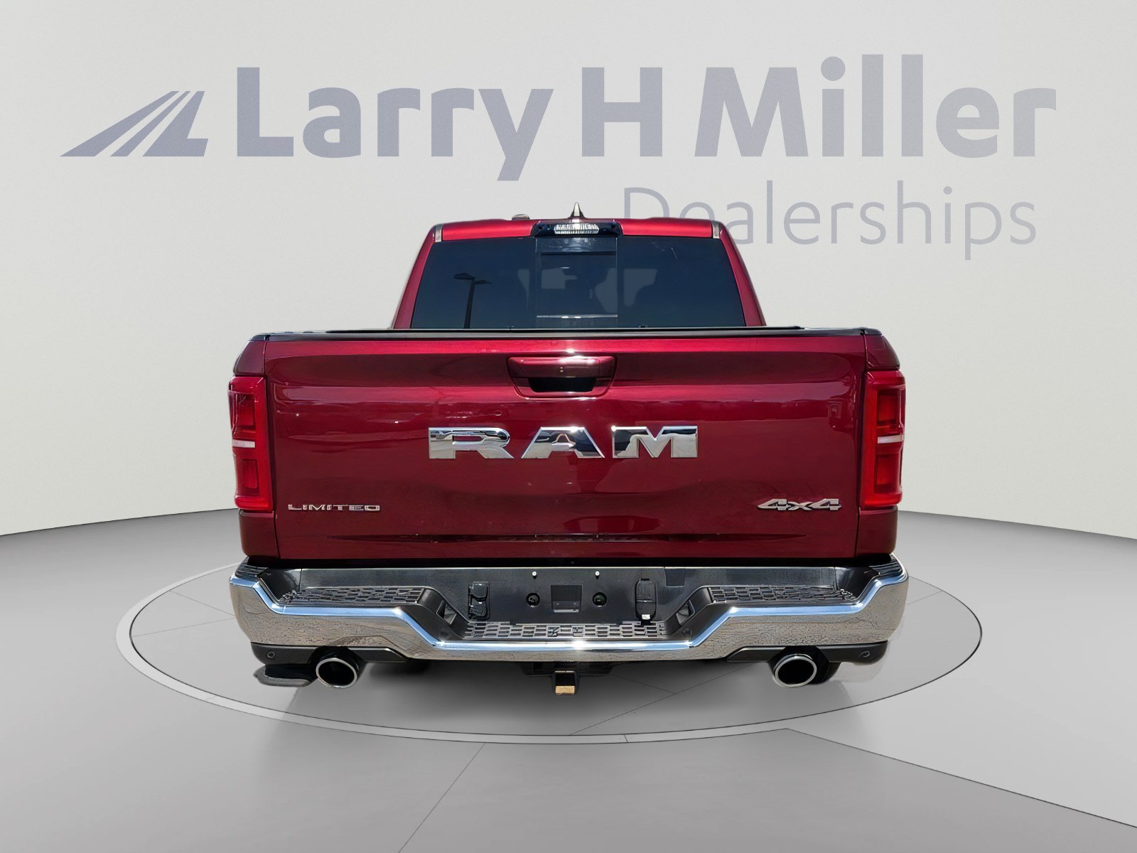 Used 2025 RAM 1500 Limited AWD/4WD image 5