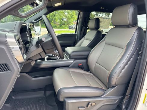 New 2025 Ford F150 Lariat w/ Equipment Group 501A Mid image 8