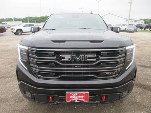New 2026 GMC Sierra 1500 AT4 AWD/4WD image 14