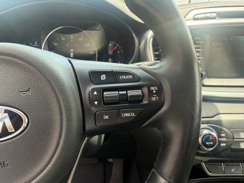 Used 2018 Kia Sorento EX FWD image 21