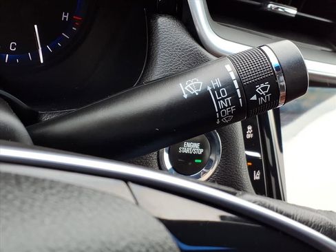 Used 2015 Cadillac XTS Luxury w/ Driver Awareness Package image 22