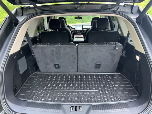 Used 2022 Lincoln Aviator Reserve w/ Equipment Group 201A image 32