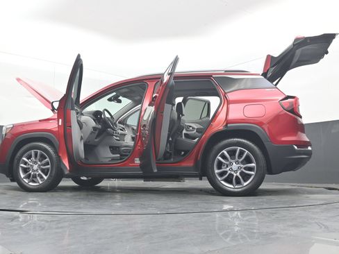 Used 2023 GMC Terrain SLT w/ Tech Package FWD image 44
