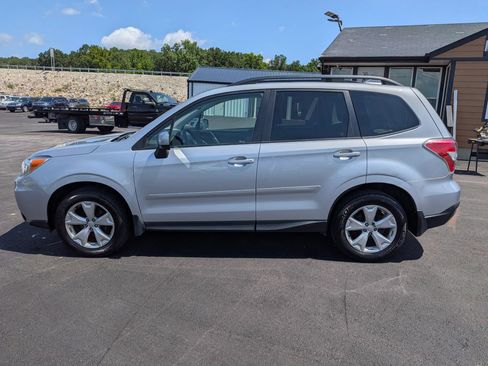 Used 2016 Subaru Forester 2.5i Premium AWD/4WD image 4