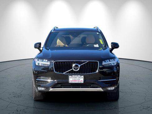 Used 2018 Volvo XC90 T6 Momentum w/ Convenience Package image 9