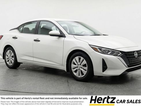 Used 2025 Nissan Sentra S image 1