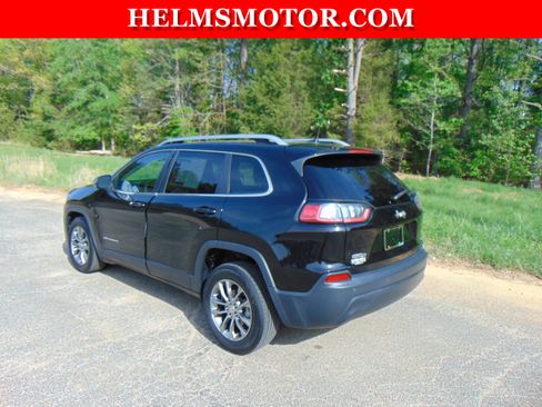 Used 2020 Jeep Cherokee Latitude Plus w/ Comfort/Convenience Group image 8