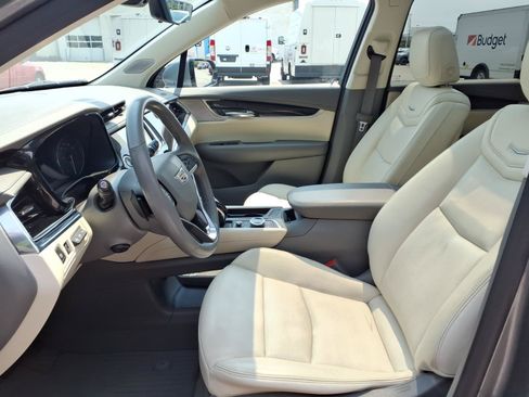 Used 2021 Cadillac XT6 Premium Luxury FWD image 21
