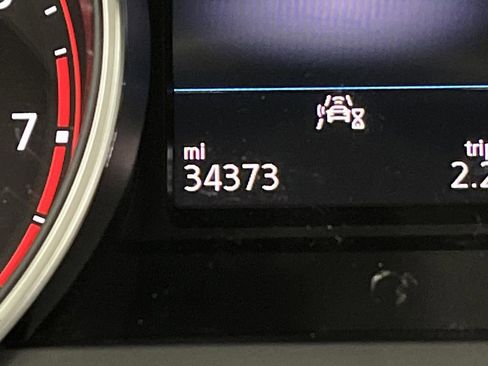 Used 2020 Volkswagen Tiguan S image 6