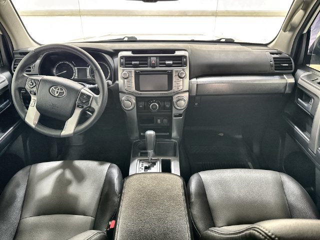 Used 2018 Toyota 4Runner SR5 Premium RWD image 19