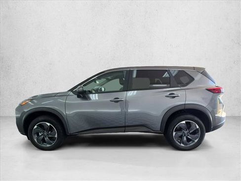 Used 2025 Nissan Rogue SV FWD image 9