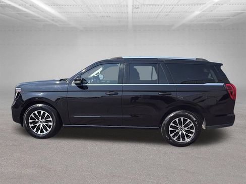 Used 2025 Ford Expedition Platinum AWD/4WD image 6