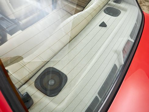 Used 1991 BMW 318iS Coupe RWD image 95