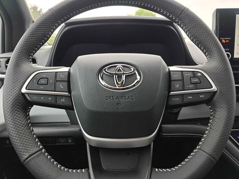 Certified 2026 Toyota Sienna XSE AWD/4WD image 28