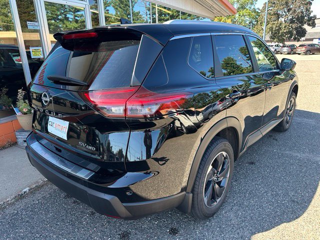 Used 2024 Nissan Rogue SV w/ SV Premium Package AWD/4WD image 7