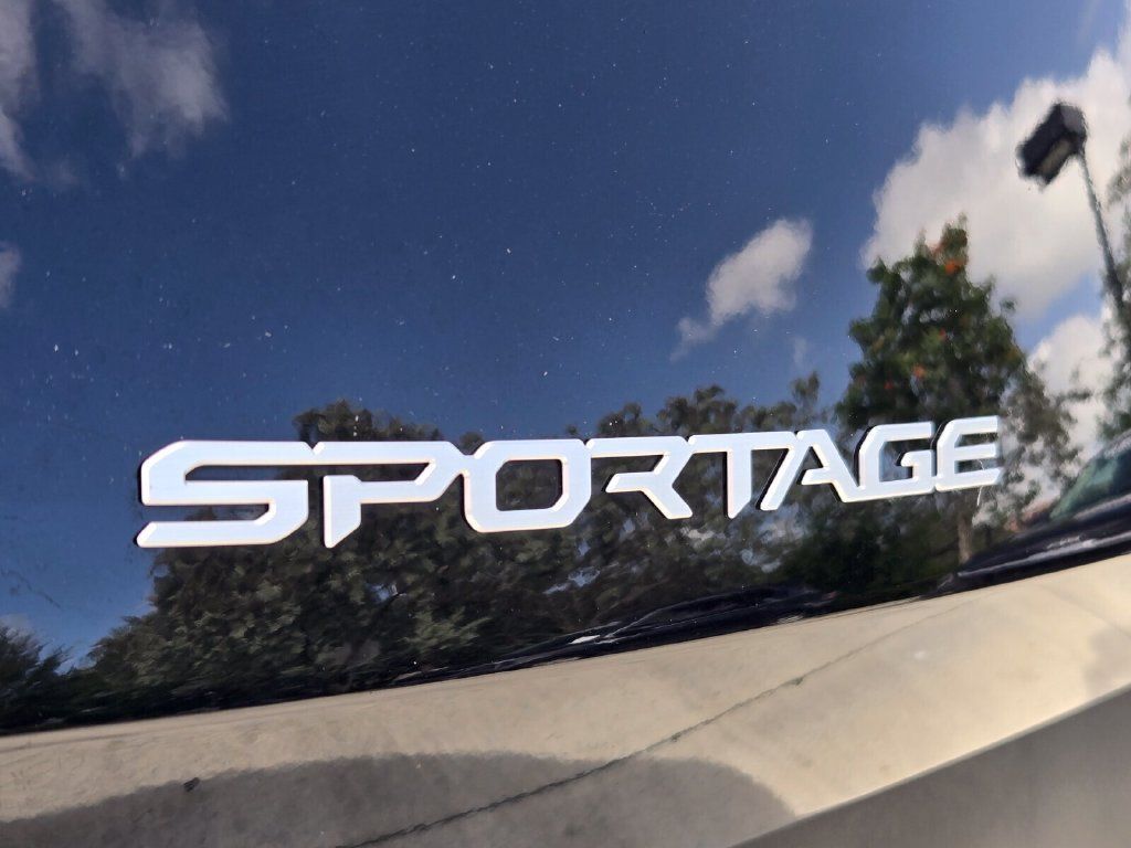 Used 2023 Kia Sportage X-Line w/ X-Line Premium Package AWD/4WD image 23