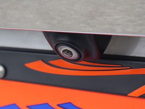 Used 2021 GMC Yukon XL SLT w/ SLT Premium Package image 57