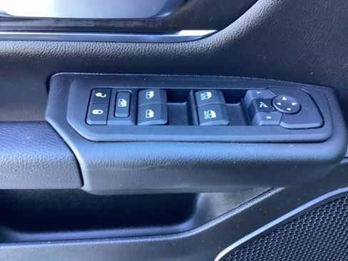 Certified 2025 RAM 1500 Big Horn image 25