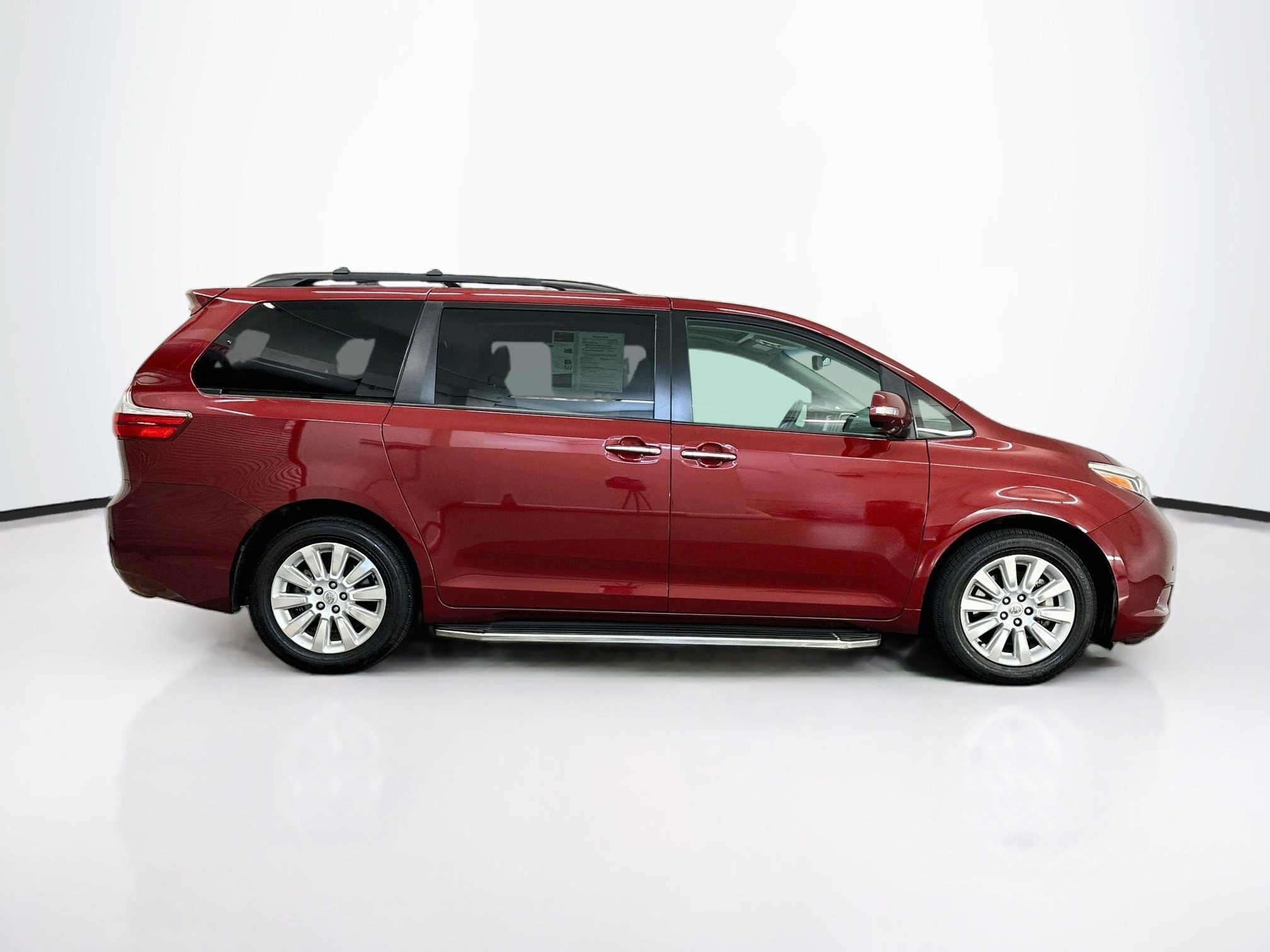 Used 2015 Toyota Sienna Limited AWD/4WD image 10